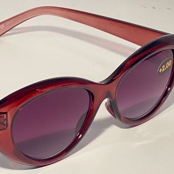 0834 Reading Sunglasses 2.00 Clear Cranberry Sweetheart Frames Purple Lenses NWT - Picture 6 of 8